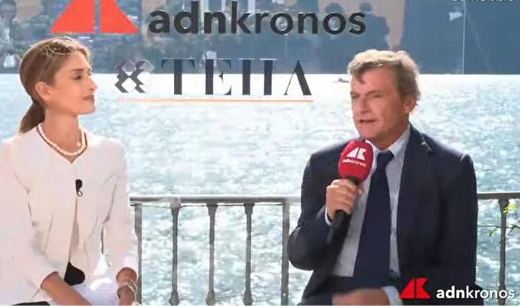 Calenda a Cernobbio: "Su Manovra pronti a collaborare con governo. Regionali? Mai con populisti"
