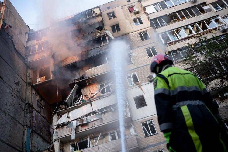 Ucraina, Trump: "Presto parlerò con Putin, non sono contento di ciò che succede"