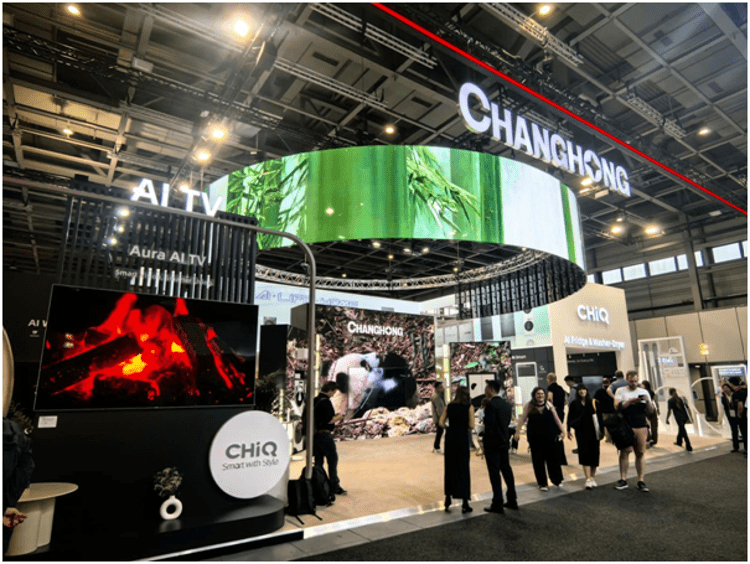 CHiQ all'IFA 2025 con tecnologia AI ispirata al panda, come sponsor FIS e leader ESG