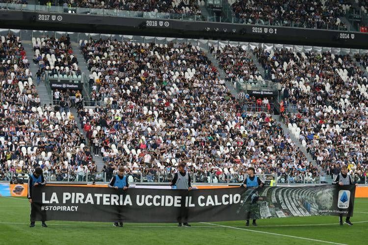 Pirateria, Ace e Dazn smantellano streaming illegale 