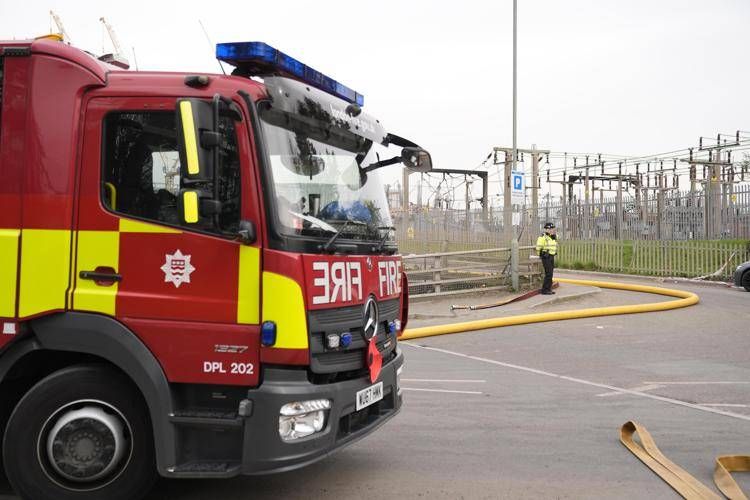Heathrow, evacuata parte dell'aeroporto: "Possibile incidente con materiali pericolosi"