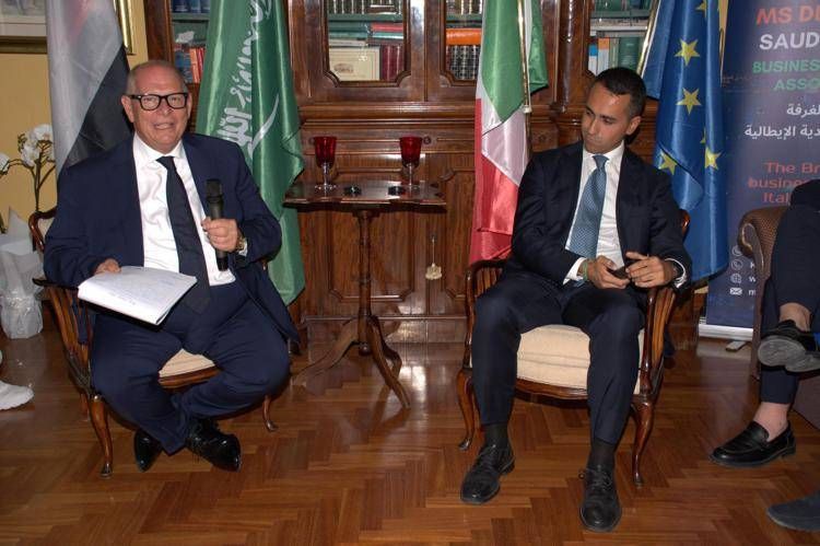 Di Maio incontra 60 top imprenditori dell'export. Cooperazione e strategie per affrontare le sfide dei mercati globali