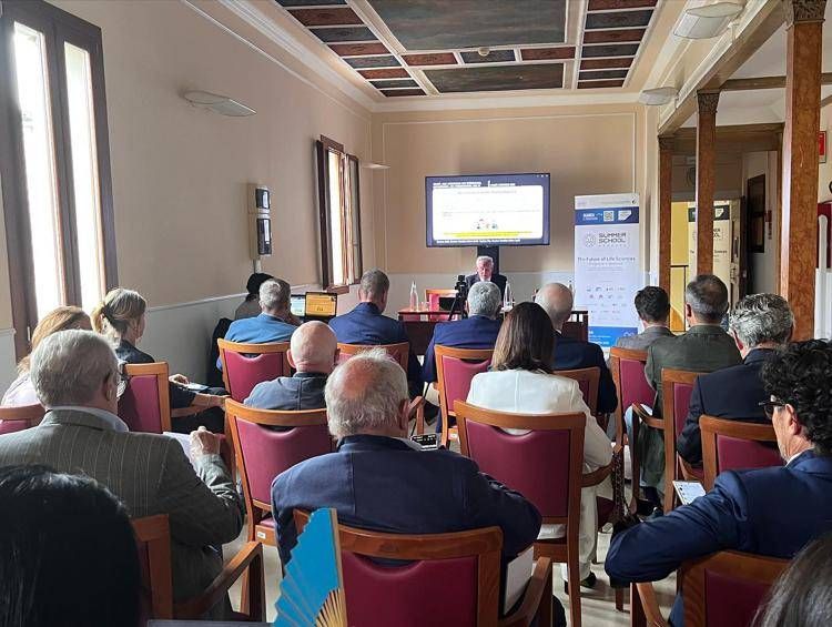Obesità, una sfida di salute pubblica: istituzioni, clinici e cittadini uniti per nuove soluzioni