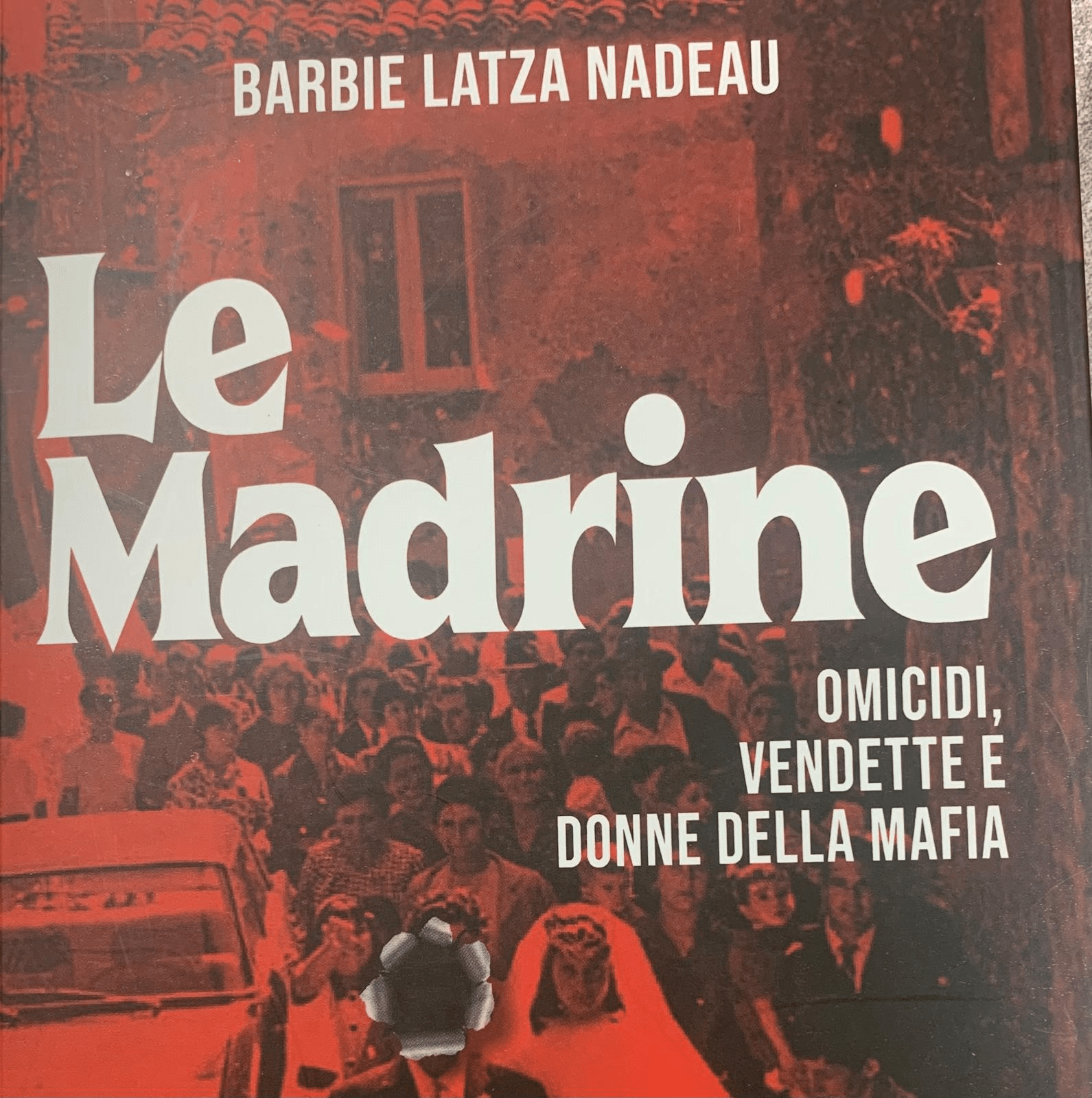 Kitaplar, Ceza gücünün tepesindeki 'vaftiz anneleri' kadınları
