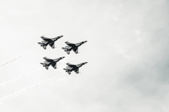 Polonia abbatte droni russi nel suo spazio aereo: 