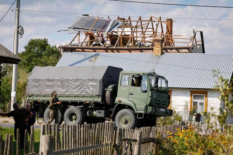 Polonia schiera 40mila soldati al confine Russia-Bielorussia. Trump:
