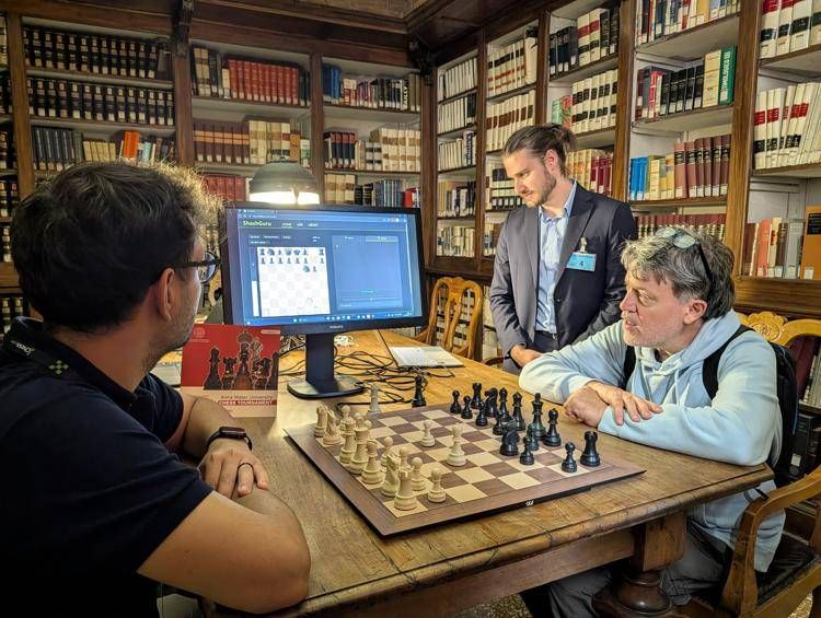 L'Intelligenza artificiale rivoluziona gli scacchi: a Bologna il debutto dell'AI agentica ShashGuru