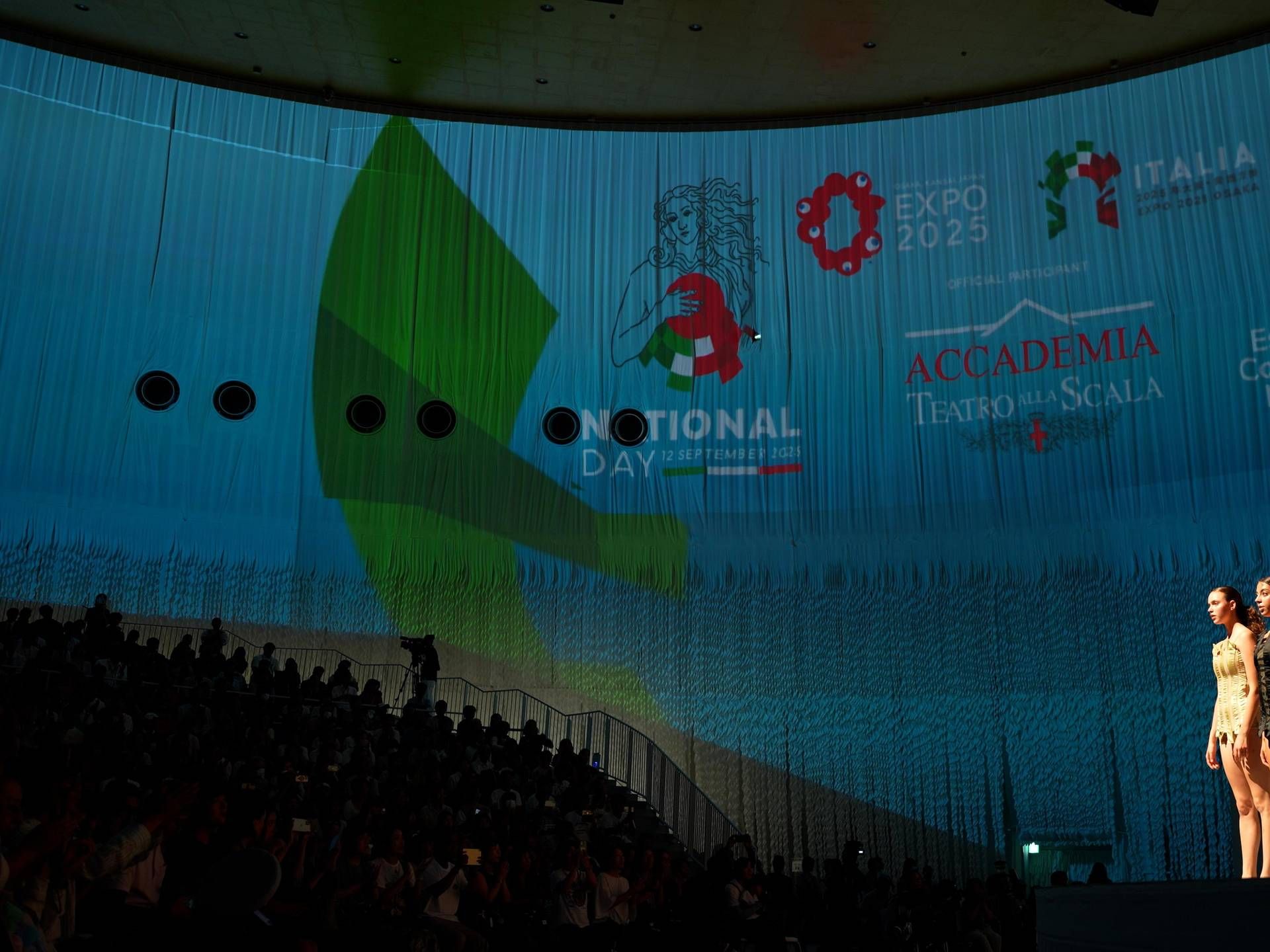 La cultura ha un valore universale e rappresenta un ponte tra i popoli e per questo abbiamo voluto che a un evento globale come Expo si esibissero i giovani talenti dell’Accademia Teatro alla Scala di Milano” afferma Diana Bracco 
