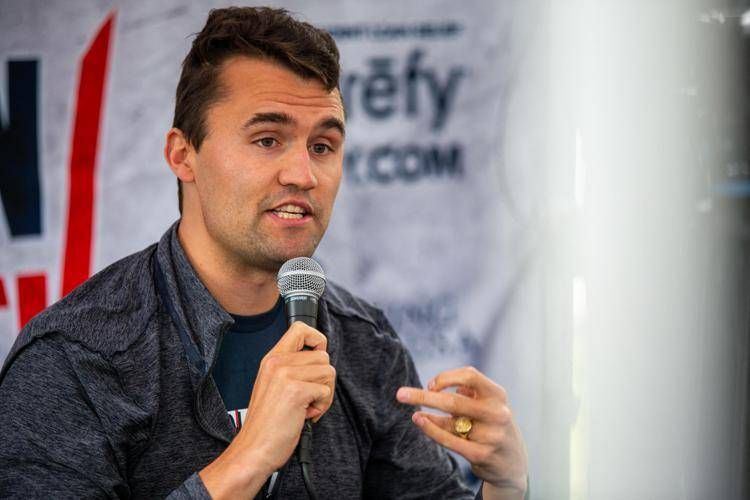 "Stava rispondendo alla mia domanda", la testimonianza dell'ultimo a parlare con Charlie Kirk