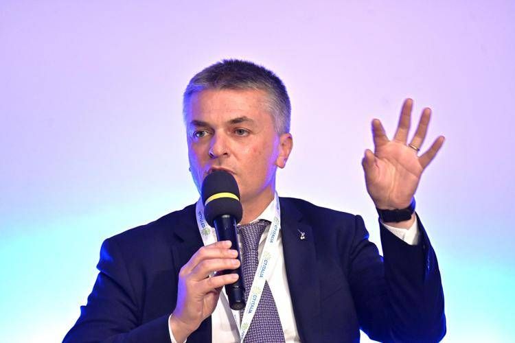 Infrastrutture, Rixi: