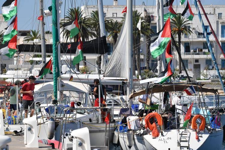 Gaza, Tajani: "Attivisti Flotilla vanno a loro rischio e pericolo". Le reazioni