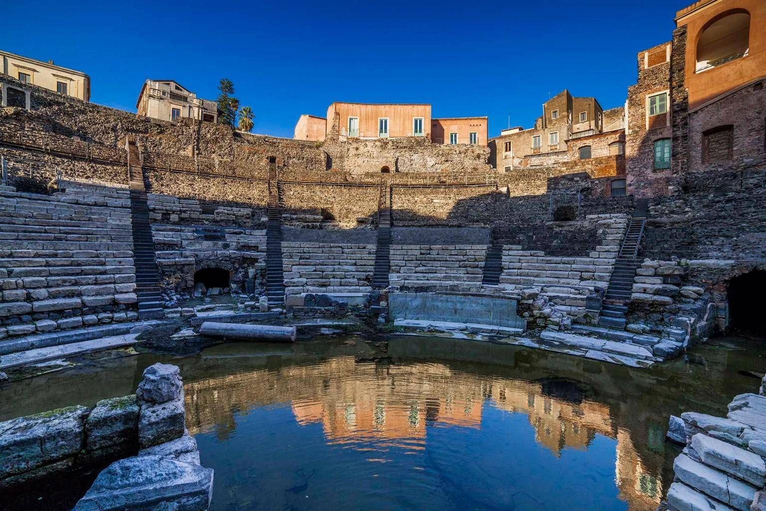 Festival dei teatri di pietra, gran finale con la passione ribelle di Carmen