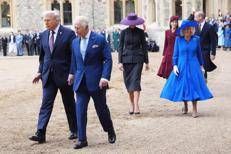 La Royal Family inglese a Windsor con Trump e la moglie Melania - Afp