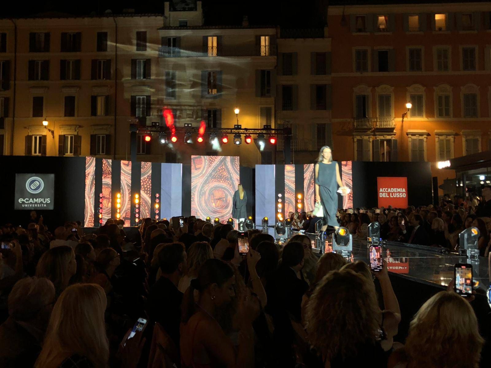 'Fashion & Talents', Piazza di Spagna diventa passerella a cielo aperto