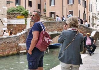 Turisti a Venezia (Fotogramma/Ipa)