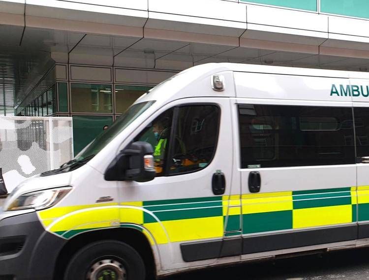 Un'ambulanza inglese - (Ipa)