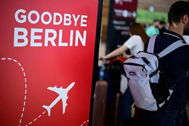 L'aeroporto di Berlino (Afp)
