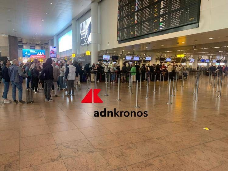 Coda all'aeroporto di Bruxelles