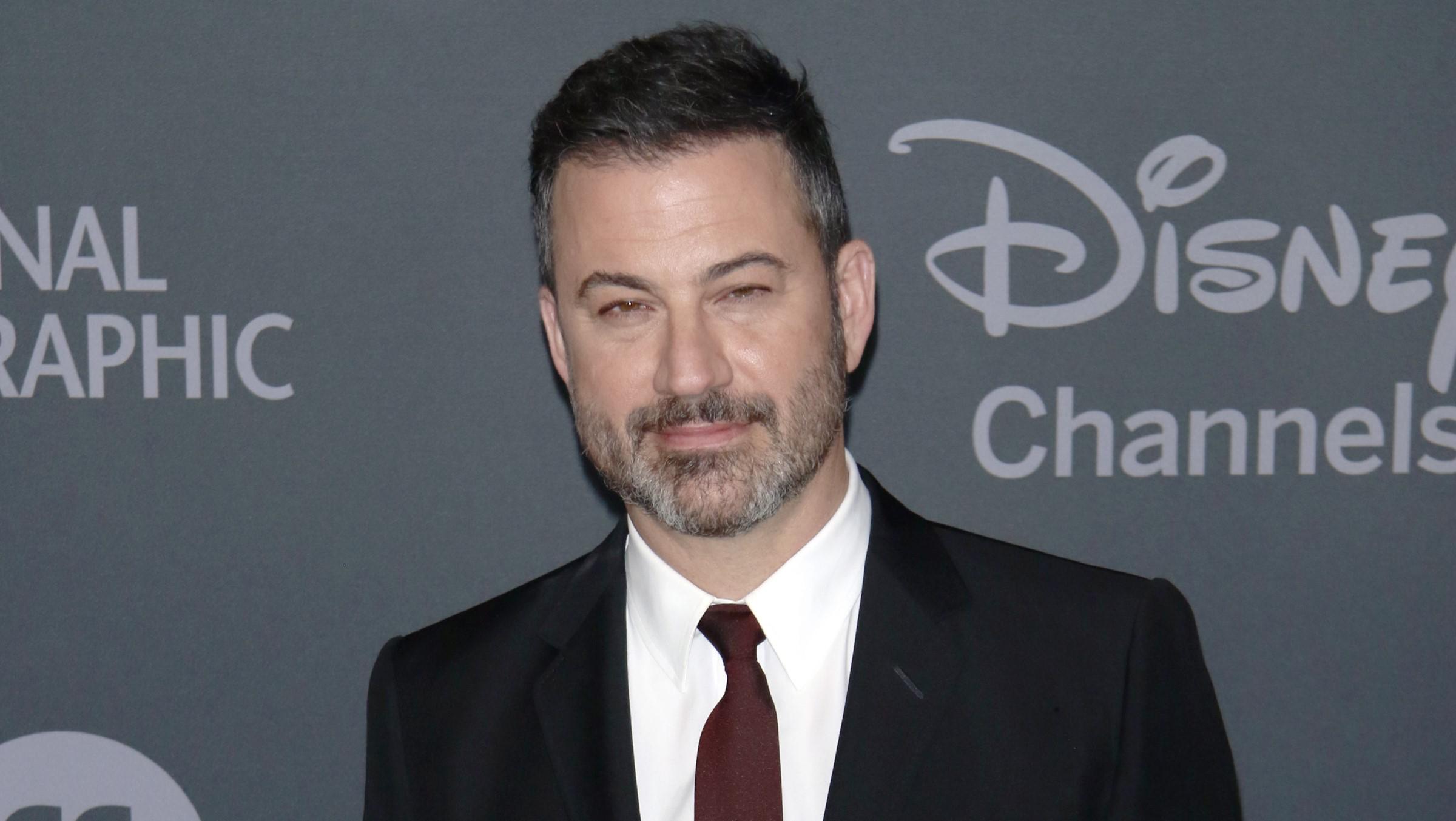 Jimmy Kimmel TV, ABC Delude Trump'a geri dönüyor ve şovun askıya alınmasını iptal ediyor