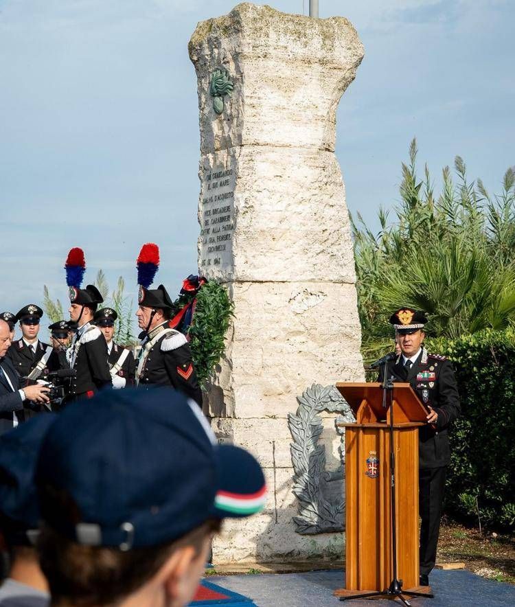 Salvo D'Acquisto, comandante Arma carabinieri: 