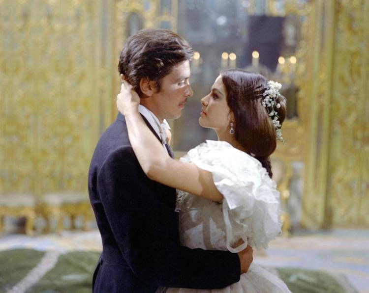 Claudia Cardinale e Alain Delon in una scena de Il Gattopardo