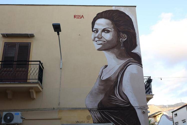 Un murale dedicato a Claudia Cardinale