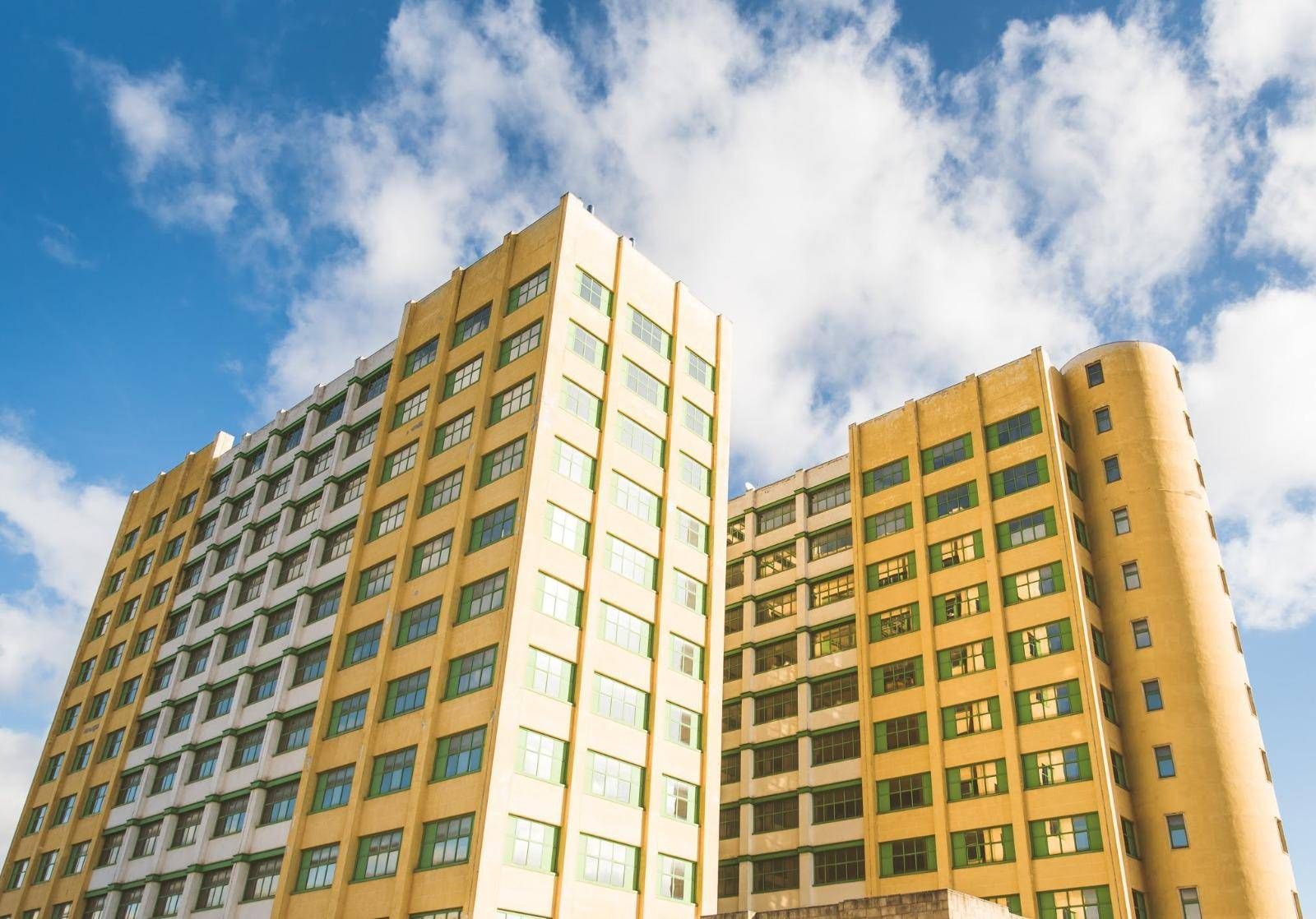 Emiliano Konuk Başkanı ve Apulian Üniversitelerinin Rektörleri arasında Lum'daki Araştırmacıların Gecesi