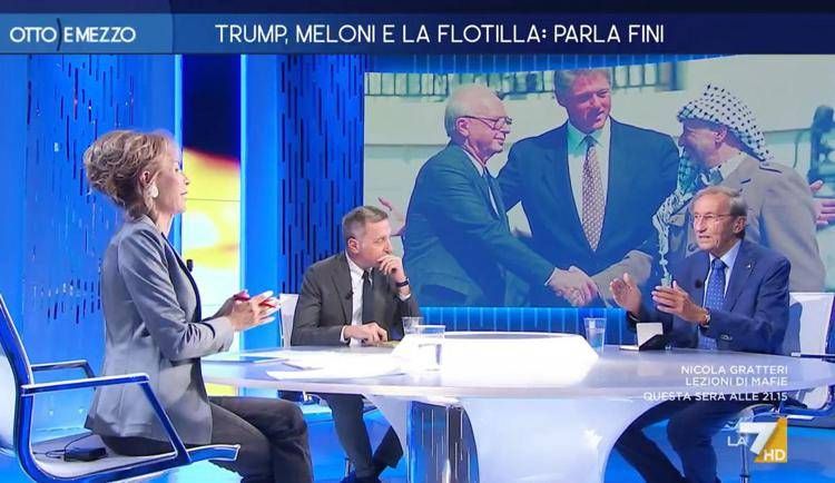 Lilli Gruber e Gianfranco Fini a 'Otto e Mezzo'