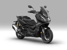 Honda ADV350 2026: nuove colorazioni e maxi-dotazione