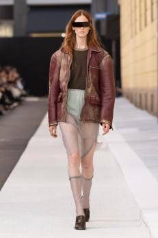 Un look MM6 per la primavera-estate 2026