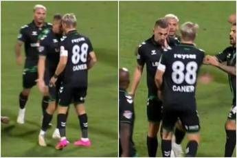 Erkin, follia in Turchia: l'ex Inter tira uno schiaffo a un compag