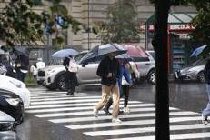 Meteo weekend tra piogge e schiarite, poi impulso freddo dalla Russia: le previsioni