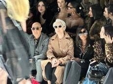 Meryl Streep e Stanley Tucci alla sfilata di Dolce&Gabbana a Milano (foto AdnKronos)