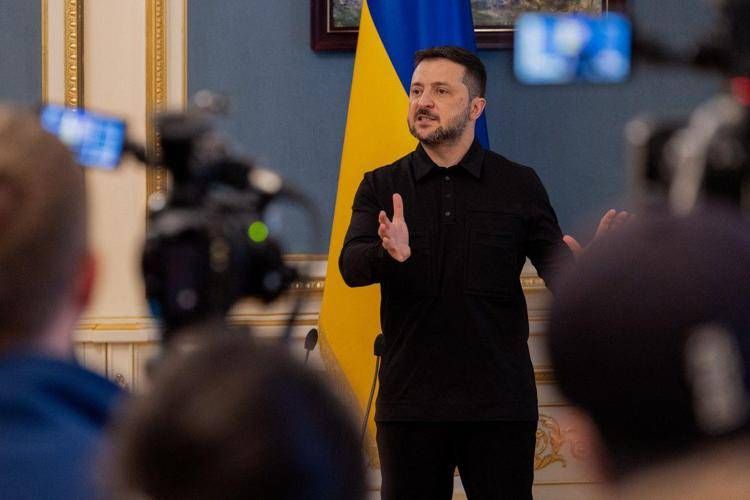 Volodymyr Zelensky - (Afp)