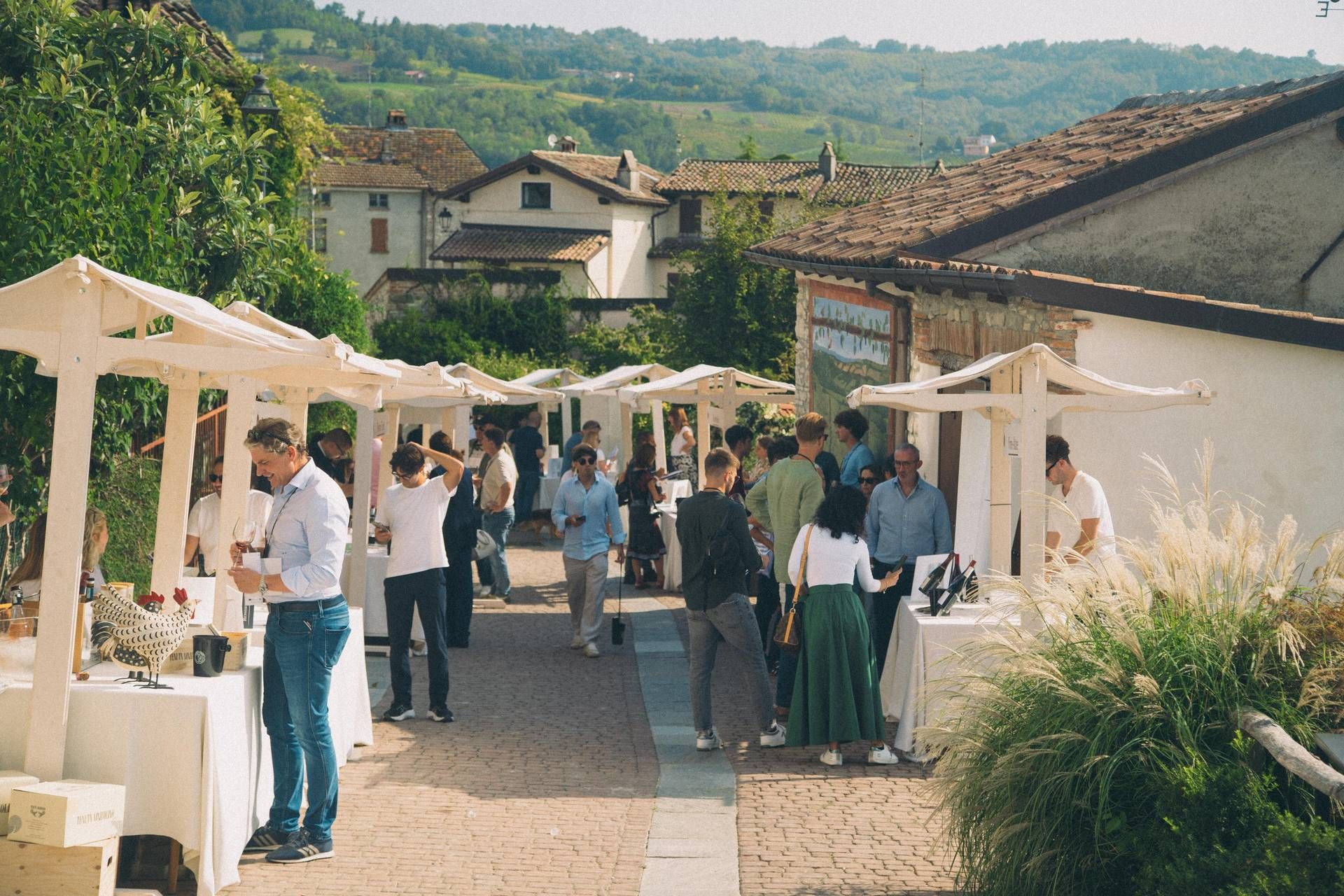 Oltrepò, Pinot Nero'dan dünyaya ilk klasik yöntem olan 'yeni' sınıfı kutluyor