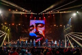 L'Arena di Verona canta Pavarotti, l'uomo che emozionò il mondo