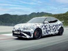Genesis GV60 Magma completa i test globali: debutto vicino per il primo SUV elettrico ad alte prestazioni