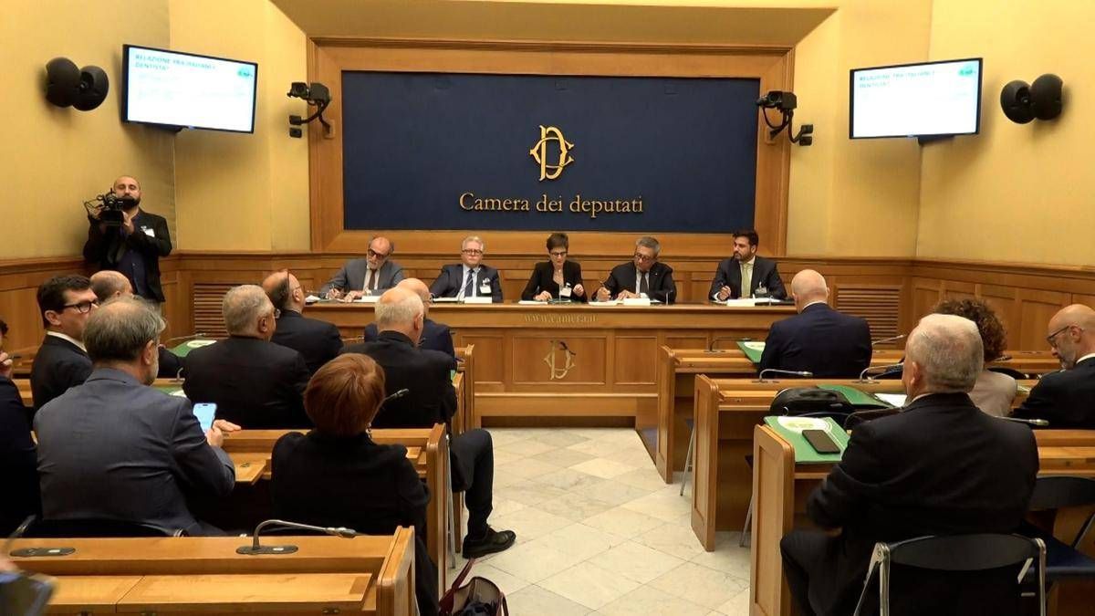 Mese della prevenzione dentale Mentadent, presentata ricerca alla Camera