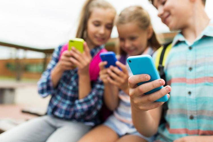 Minori, Moige presenta prima class action contro social: 