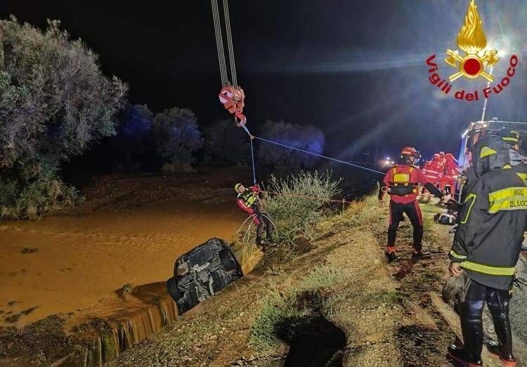 Nubifragio a Brindisi, disperso 63enne: recuperata auto