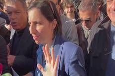 Flotilla, Schlein in piazza: 