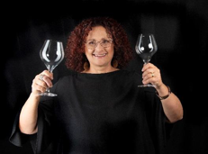 Vino, in un libro la pr Maddalena Mazzeschi racconta il lato 'spirit...oso' della comunicazione