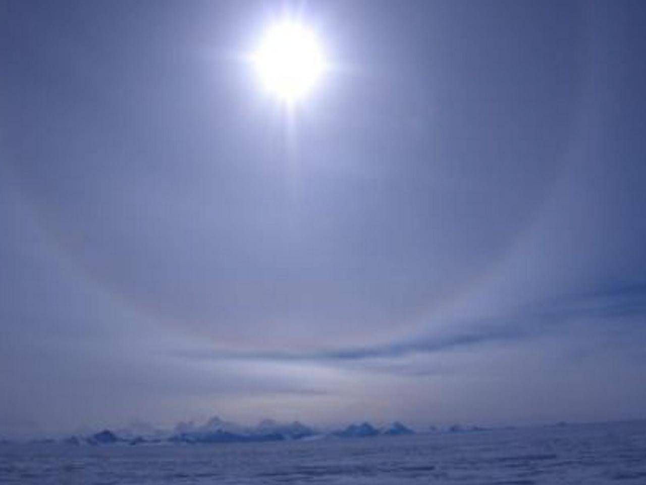 Bir İtalyan gemisi Alplerin buzunu Antarktika'ya getiriyor, bu yüzden