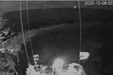 Uma imbarcazione della Flotilla durante la notte