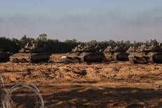 Tank israeliani - (Afp)