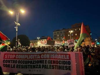 Gaza e Flotilla, manifestanti in piazza: 