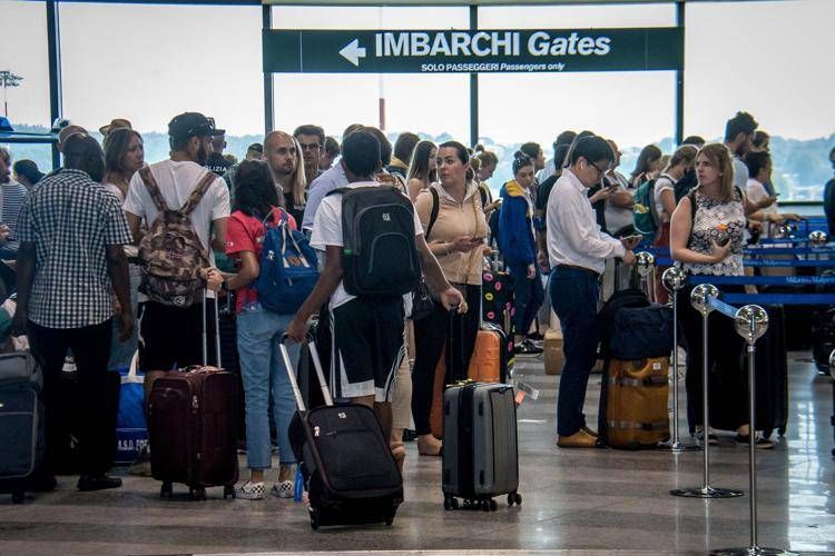 Imbarchi in aeroporto - Fotogramma /Ipa