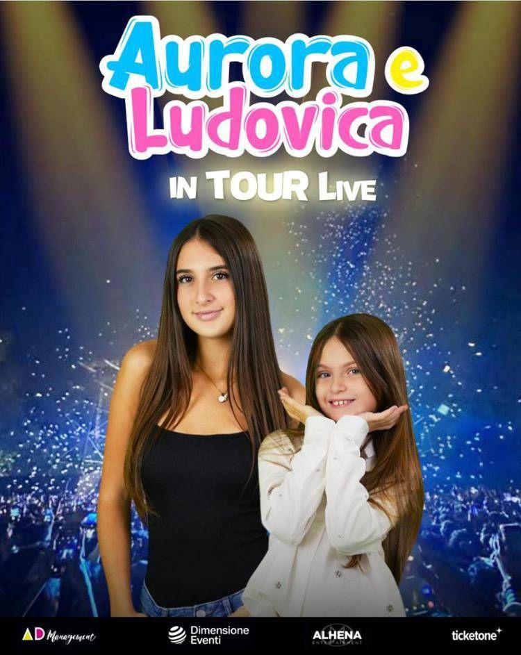  il fenomeno web sbarca nei teatri italiani