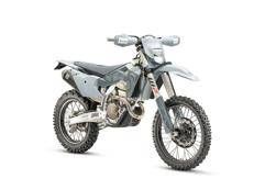 Husqvarna Enduro Pro 2026: TE 300 Pro e FE 350 Pro, le nuove regine dell’off-road