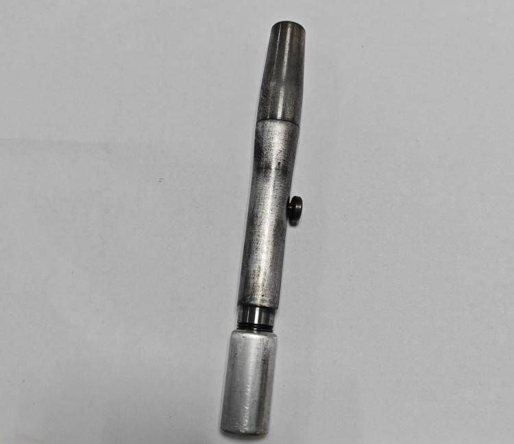 La penna-pistola trovata in una valigia all'aeroporto di Bergamo